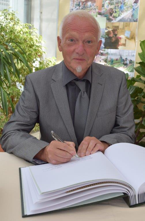 Eintragung ins Ehrenbuch